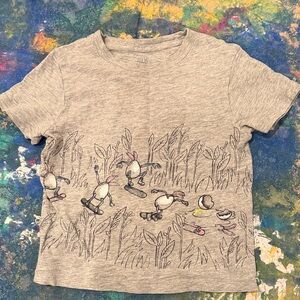 GAP Gray Tee with Skateboarding Eggs